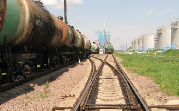 С 1 апреля Россия прекращает поставку нефтепродуктов на Украину