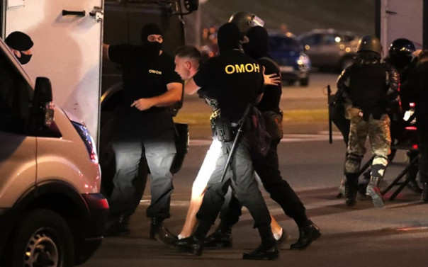 В Белоруссии задержали около трёх тысяч протестующих