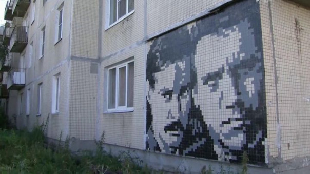 Бывший трубочист Эрмитажа показал, что можно сделать со скучными панельными домами