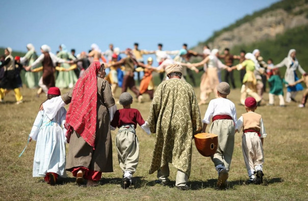 Крымские татары жёстко поставили Зеленского на место и назвали его заявления бредом