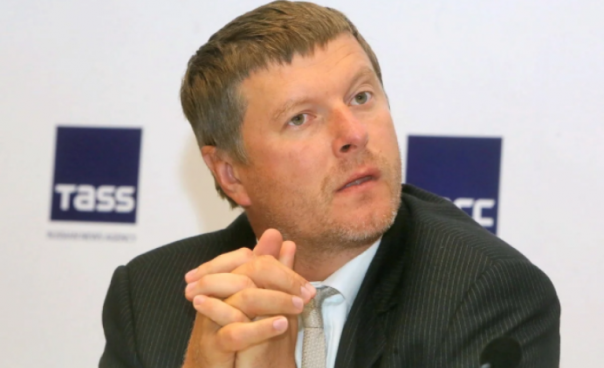 Давно пора. Фанат Ельцина и борец с «ватниками» Кафельников покидает Россию