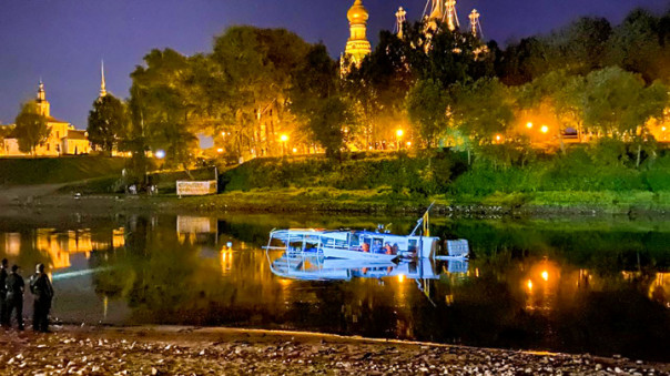 В Вологде затонуло судно "Капитан Артюшин"