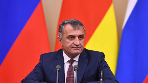 Президент Южной Осетии отправил правительство в отставку