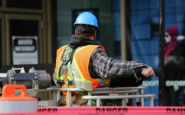 Newsweek Polska: Польша уже готовит рабочие места для белорусов