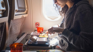 Как питаться на отдыхе тем, у кого проблемы с желудком