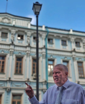 Лукашенко выпустил против белорусов собак | Сегодня мир сам дал формулу протеста: Хабаровск-Минск-Бейрут. В. Жириновский