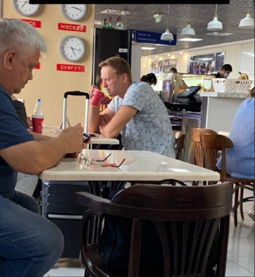 Чай как избавление от тюряги? Отравление Навального могло быть притворным, и вот почему