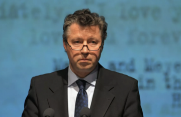 Послу Германии напомнили об узниках концлагерей на фоне помощи Навальному