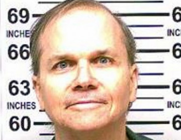 Убийце Джона Леннона 11-й раз отказали в досрочном освобождении