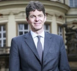 Польша наконец одобрила кандидатуру посла ФРГ, чей отец служил у Гитлера