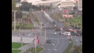 Змагарьё вышло на протест и потерпело поражение. В Минске разогнали участников несанкционированной акции протеста водомётами с "краской"