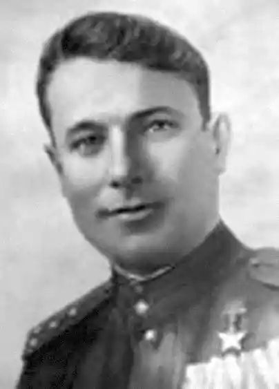 Политрук никогда не лгал, и воевал геройски