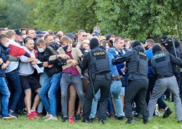 Лукашенко перед Путиным «даёт дрозда» своей оппозиции? Владимир Скачко