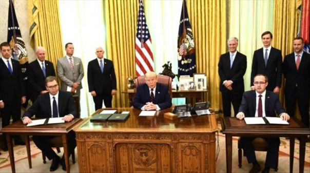 В Турции разоблачили спектакль Трампа с «историческим» соглашением по Косово