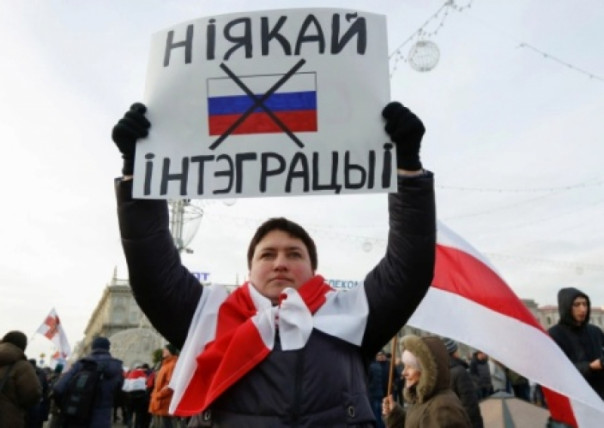 Белоруссию втягивают в новую холодную войну с Россией. Владимир Скачко