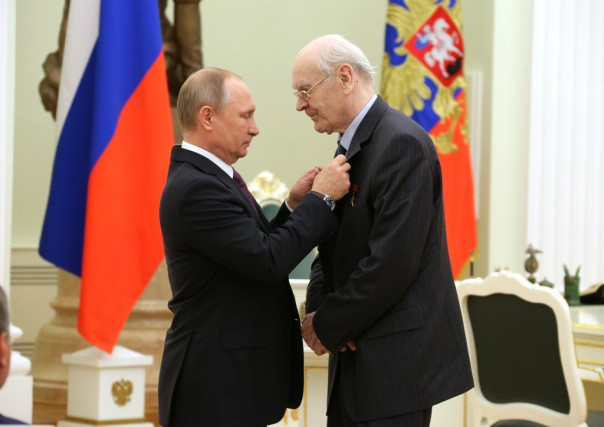 Школьник-Обама и эксперименты с гиперзвуком: российский ученый красиво осадил США