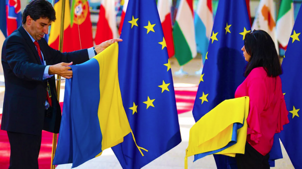 Не учите нас жить, лучше помогите материально