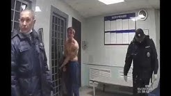 За ВДВ! (Зачёркнуто) За Фургала!!! Эпическая выходка протестуна в полицейском участке