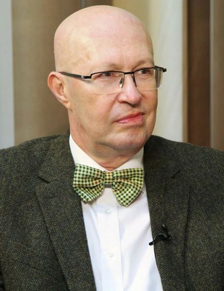 Соловей российский, славный птах....