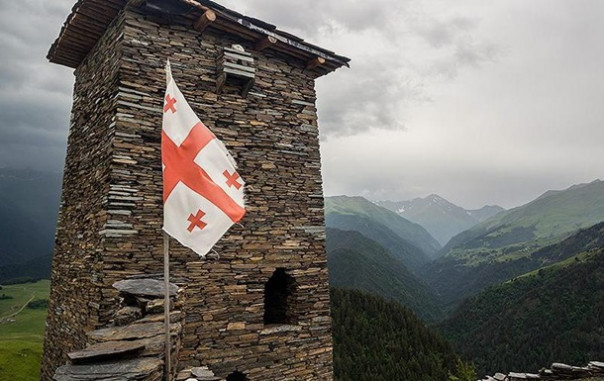 Грузия запретила перевозку военных грузов в Армению и Азербайджан