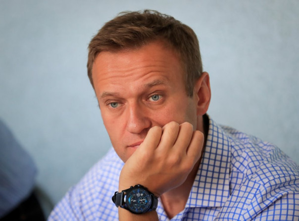 Навального уже заждались на родине следствие и суд