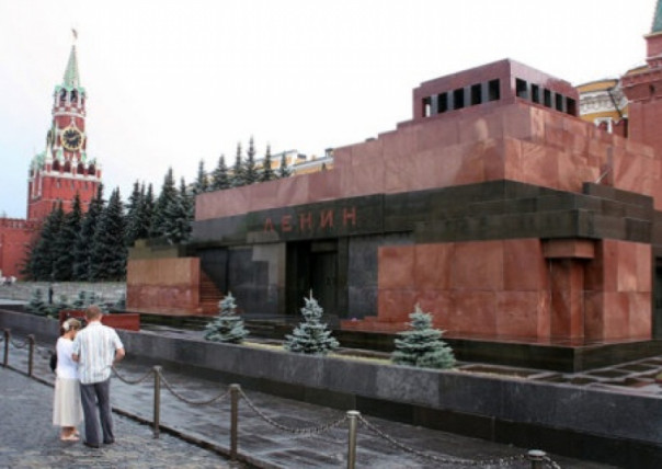 Церковь выступила за захоронение Ленина