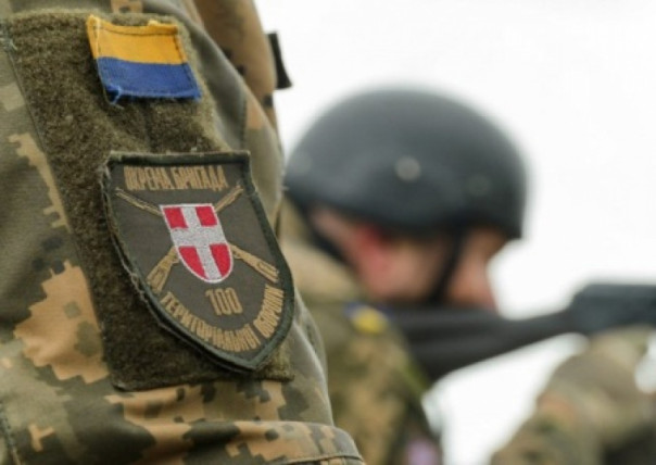 Министр обороны расписался в бессилии и призвал создавать региональные вооруженные армии