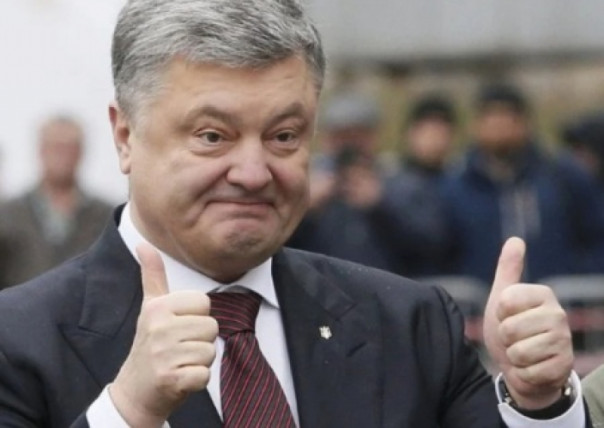Порошенко, с#ка, выжил