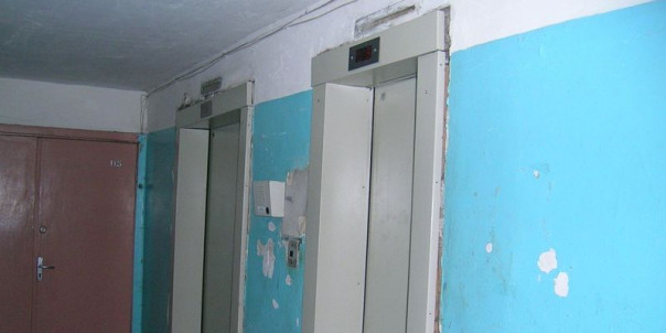 В Киеве рухнул лифт с бригадой медиков скорой помощи