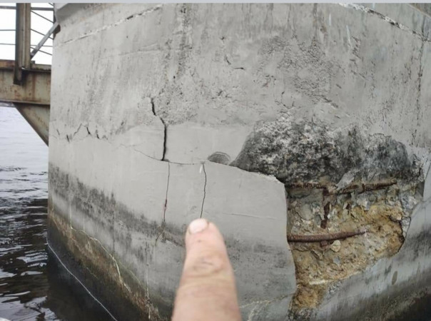 В Запорожье начали "уставать" ещё недостроенные мосты