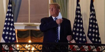 Выходите из дома, ведь у меня иммунитет: почему ковид никак не сказался на идиотизме Трампа