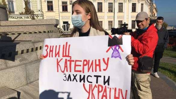 Снос памятника Екатерине II в Одессе: Кто стоит за провокаторами 