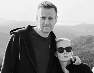 Стало известно о планах Запада заменить Навального женой