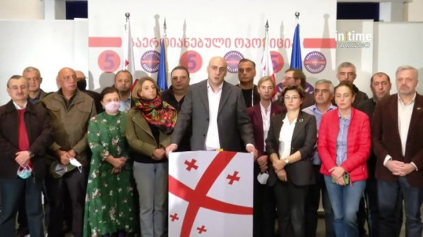 Грузинская оппозиция непреклонно требует новых выборов в парламент