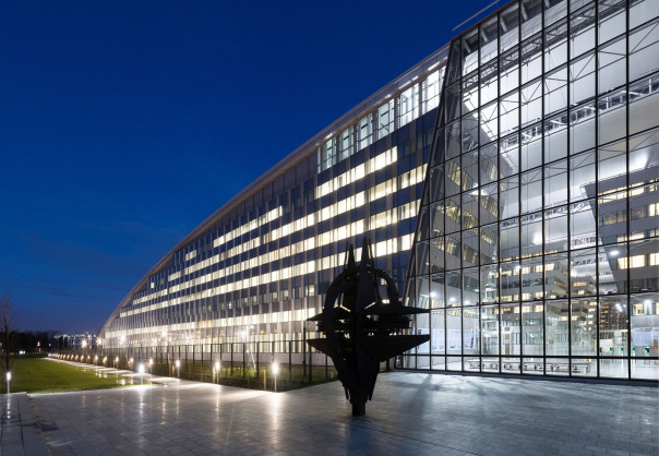 НАТО как лобби финансовых интересов США в Европе