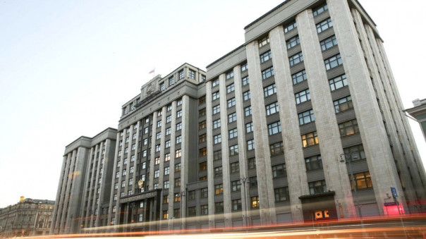 Госдума приняла в первом чтении проект о повышении возраста молодежи