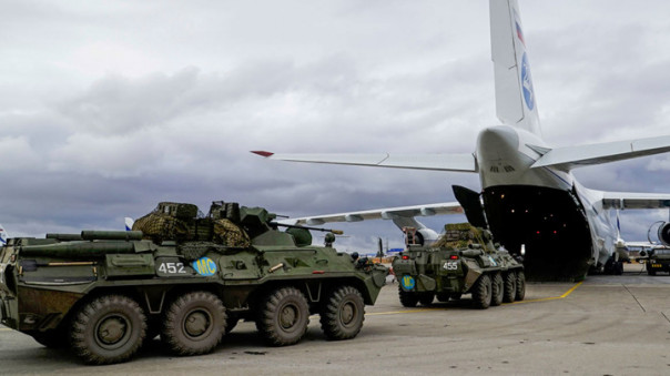Минобороны продолжает переброску российских миротворцев в Карабах