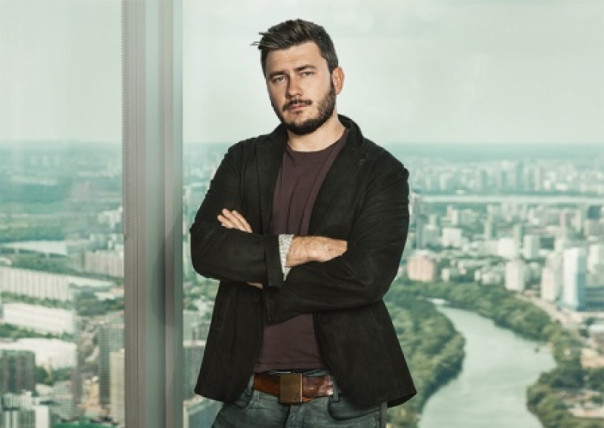 «Пора вырвать русский язык из рук русофобов»: Россотрудничество отказалось проводить «Тотальный диктант — 2021» за рубежом из-за автора текста