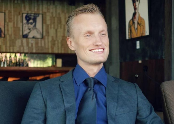 Украинский блогер задержан в Индонезии по запросу России