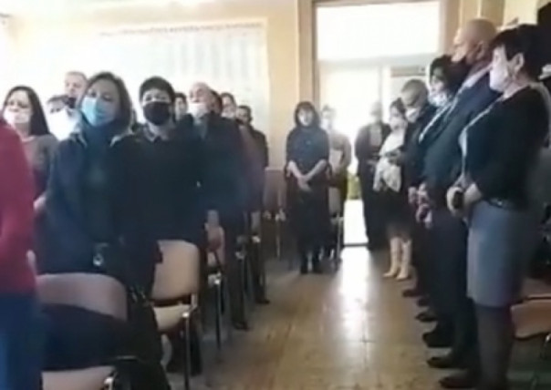 На Закарпатье новоизбранные депутаты после присяги спели гимн Венгрии