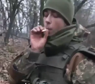 Бандеровские ублюдки в качестве пепельницы использовали кота с простреленной головой [18+]