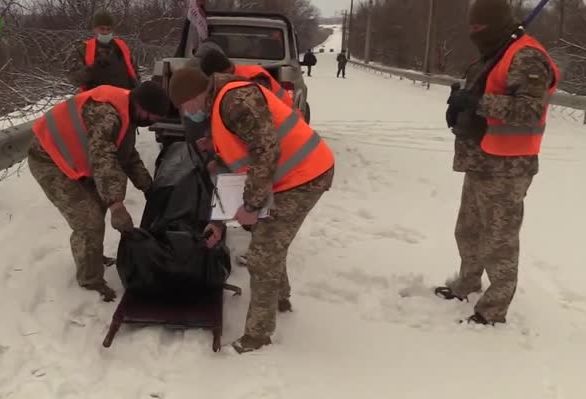 Народная Милиция ЛНР передала тело погибшего боевика ВСУ украинской стороне