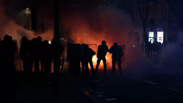 Протесты в Париже переросли в погромы