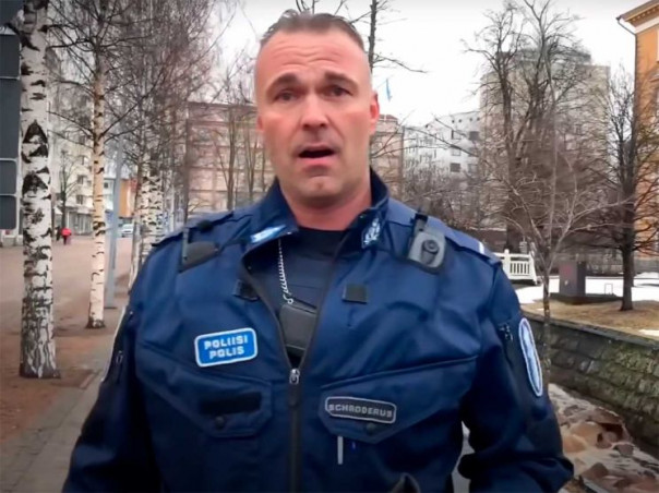 Спевший «Я люблю тебя, жизнь» финский полицейский пообещал записать альбом русских песен