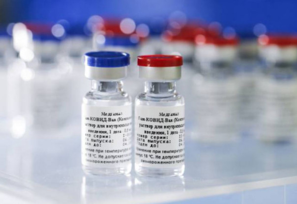 Привитые "Спутником V" рассказали об уровне антител после вакцинации