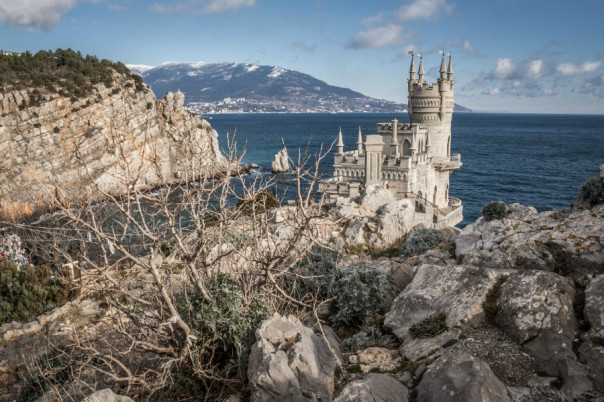 Украинский дипломат захотел отобрать Крым силой