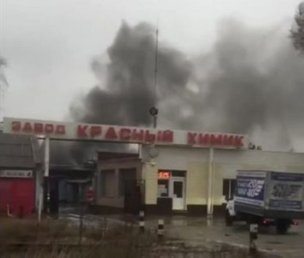 В Харькове горит лакокрасочный завод | Под Киевом горел завод Электронмаш