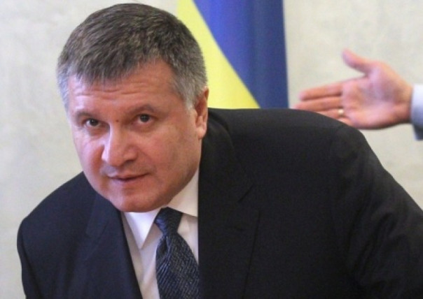 В Киеве назвали причину отставки Авакова | Аваков собрался покинуть Украину