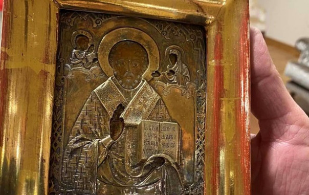 В Боснии до сих пор не пояснили происхождение иконы, подаренной Лаврову
