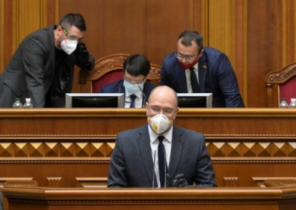 Шмыгаль: Карантин будет продолжаться до конца зимы, что будет дальше - секрет